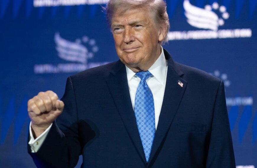 Трамп планує збудувати президентську резиденцію у своєму гольф-клубі