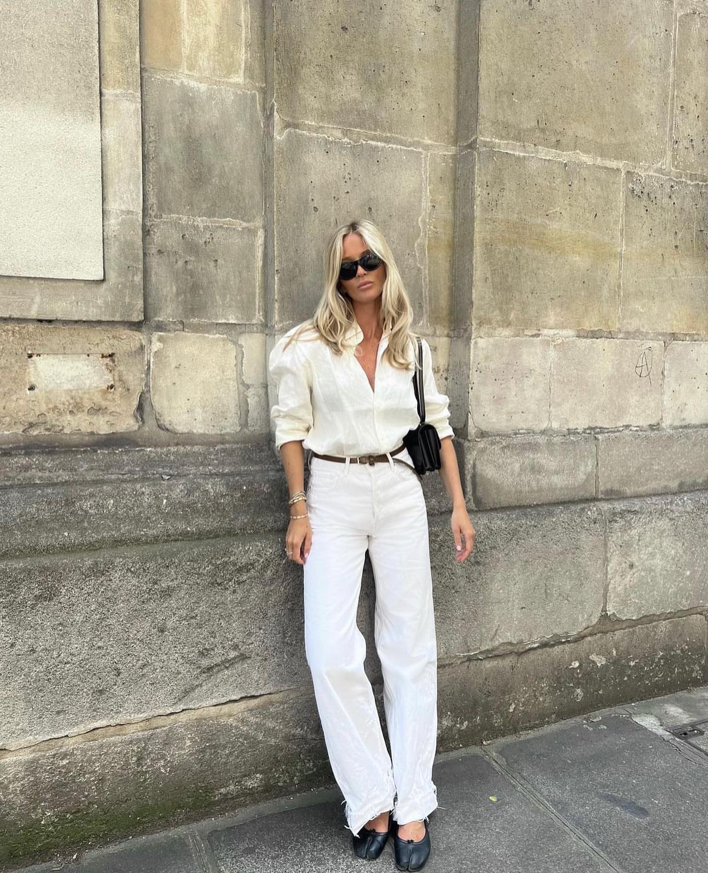 Білі джинси – універсальний тренд літа: як обрати та з чим поєднувати